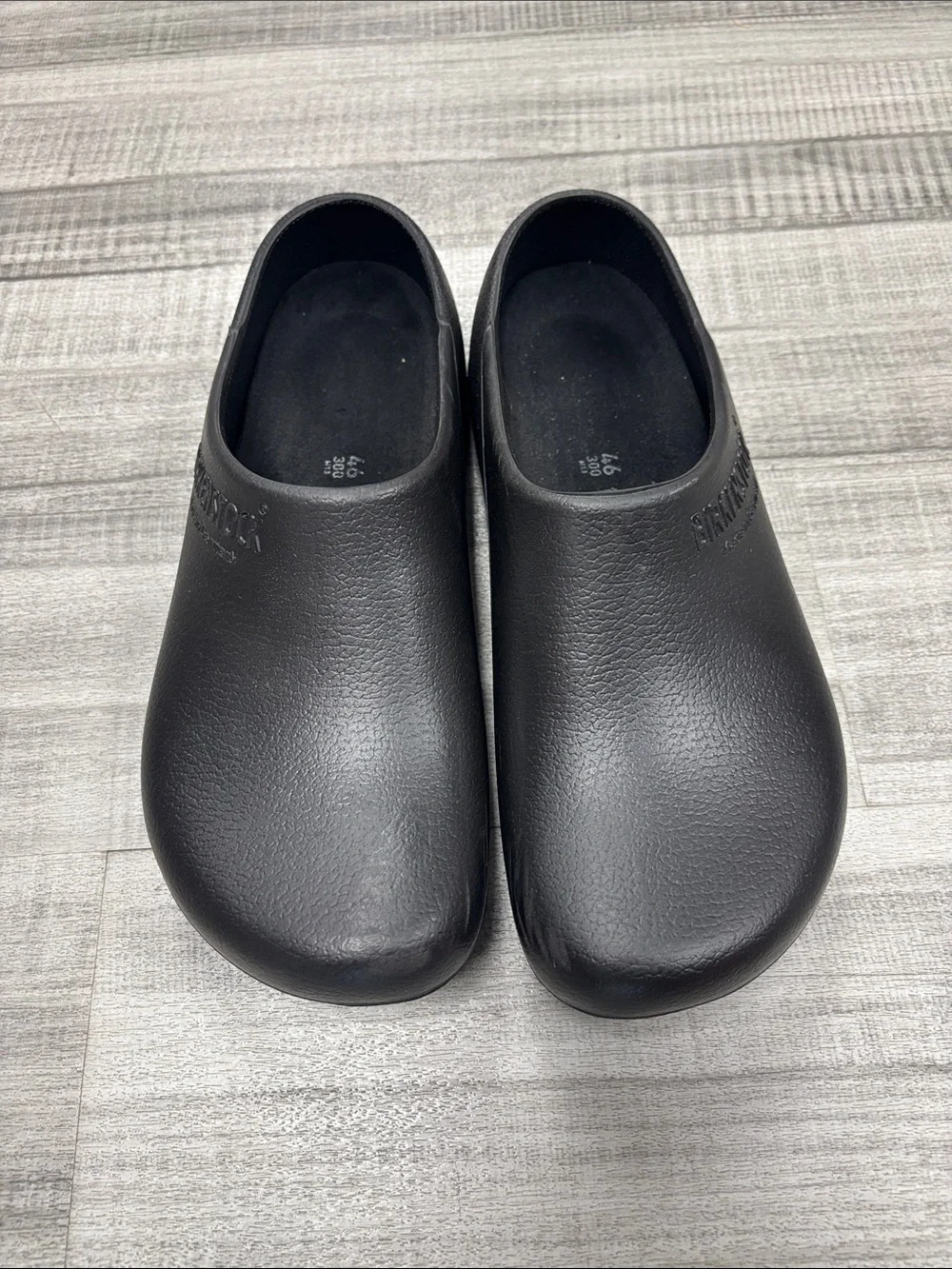 Birkenstock Men's Black Slip-On Clog